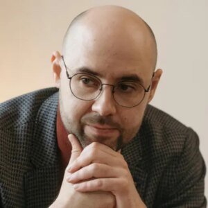 Picture of a man which is a business owner of brand raxmer